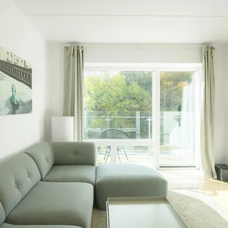 Beautiful 1-br W A Balcony By Harbour - 87 Daire *